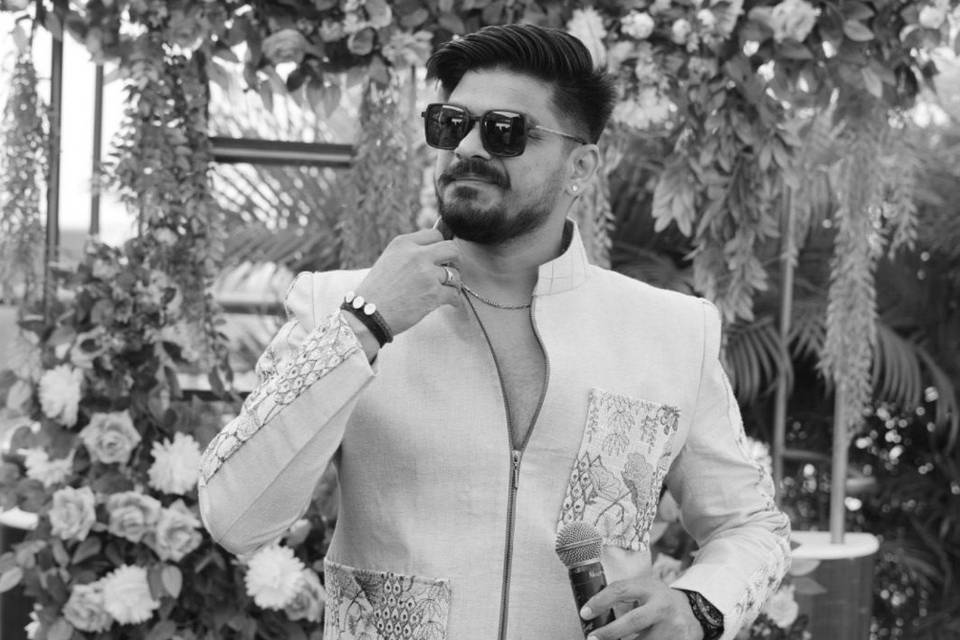 Anchor Rohit Arora