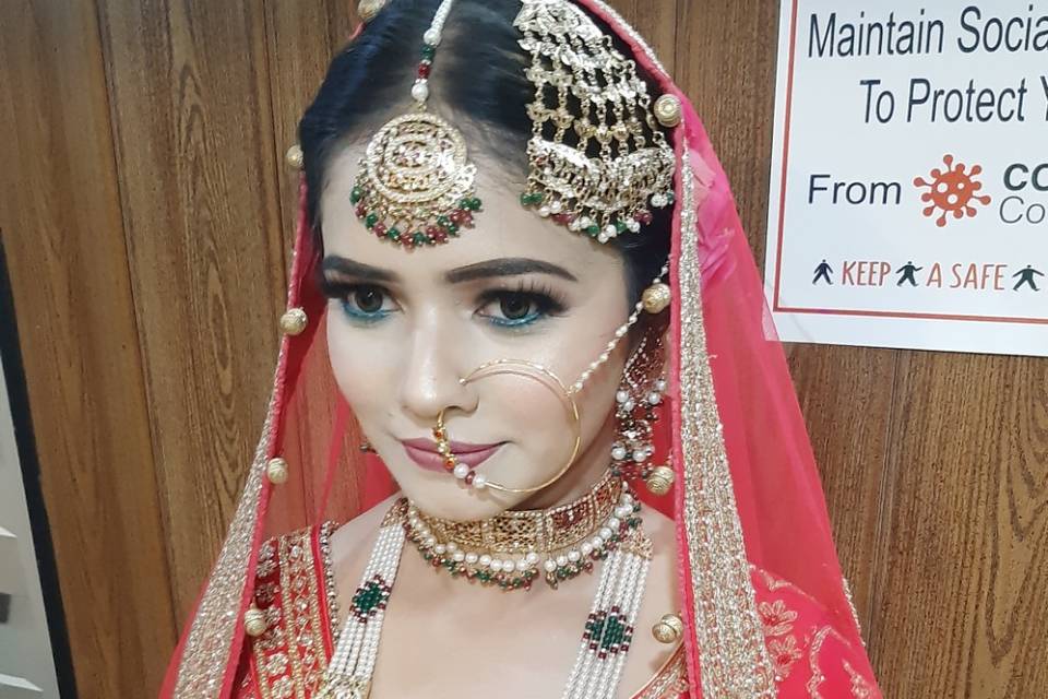 Airbrush Muslim Bride