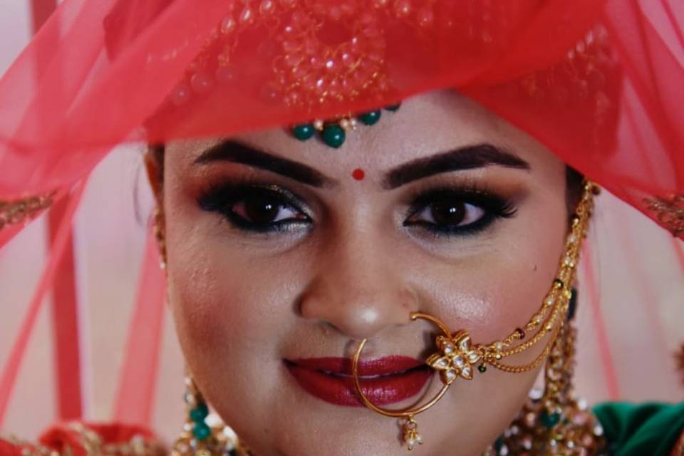 Airbrush Vrindavan Bride