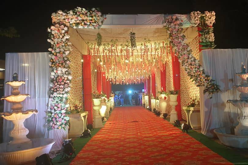 Entrance decor