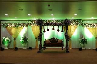 Sri Varshini Flower Decors