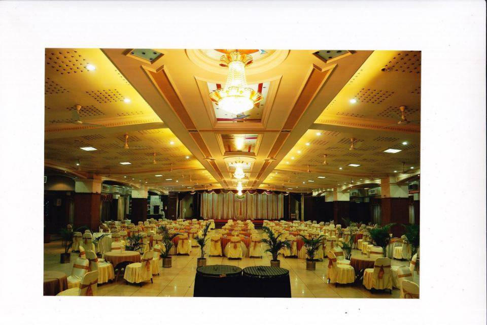 Banquet hall