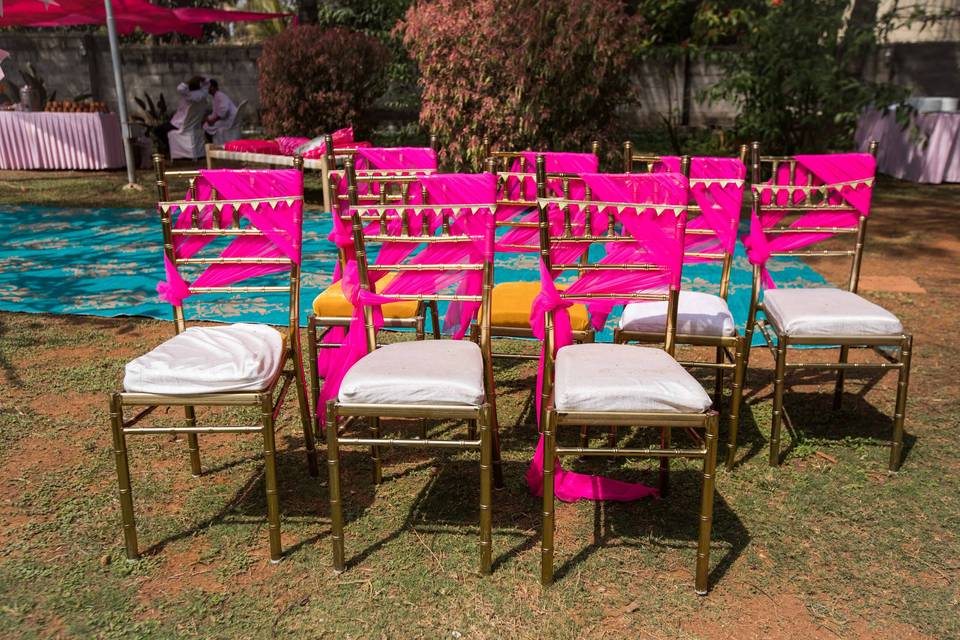 N+A Outdoor Wedding Seating