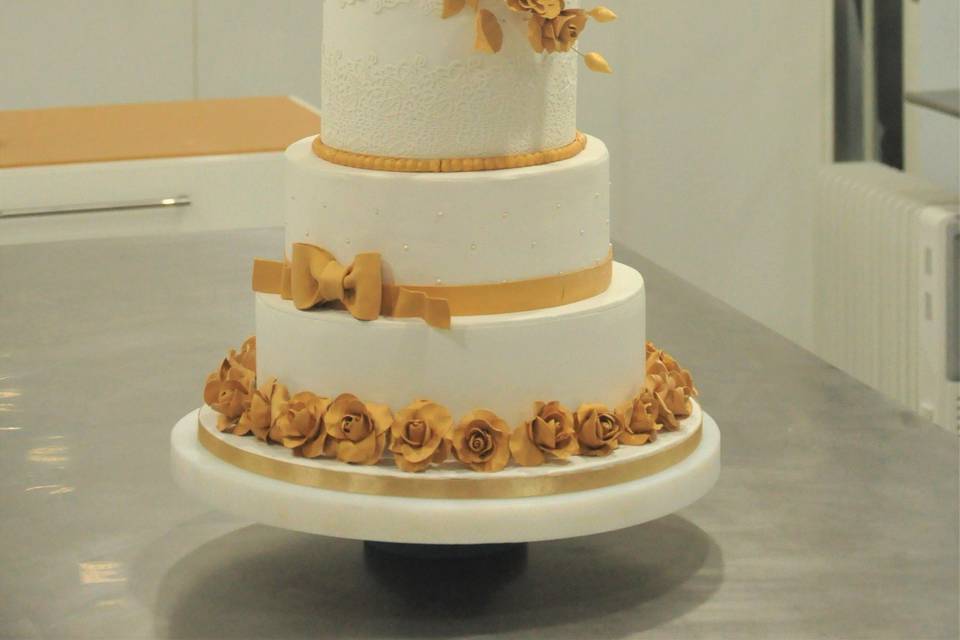 A Royal Gold Wedding cake