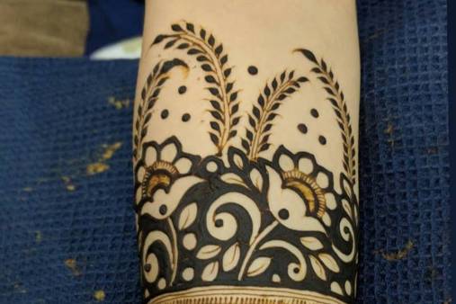 Henna Pro by Ridhhi Dand