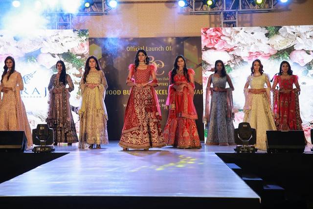 17320 LATEST EXCLUSIVE WOMENS DESIGNER LEHENGA CHOLI FOR NAVRATRI 2022 -  Reewaz International | Wholesaler & Exporter of indian ethnic wear catalogs.