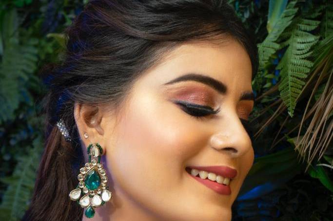 Party makeup
