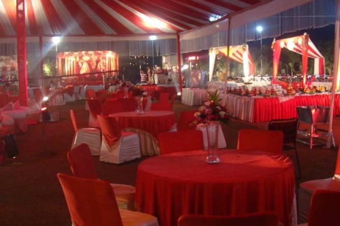 Outdoor Food Caterers and Decorators