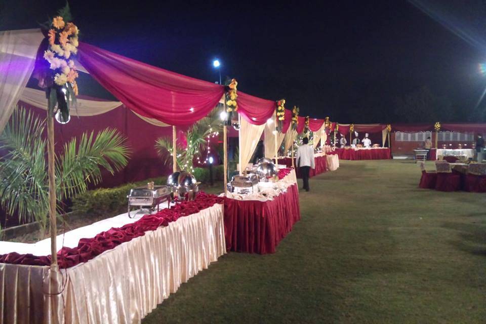 Outdoor Food Caterers and Decorators