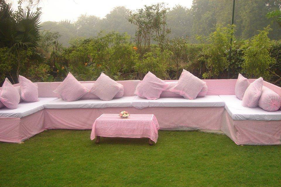 Outdoor Food Caterers and Decorators